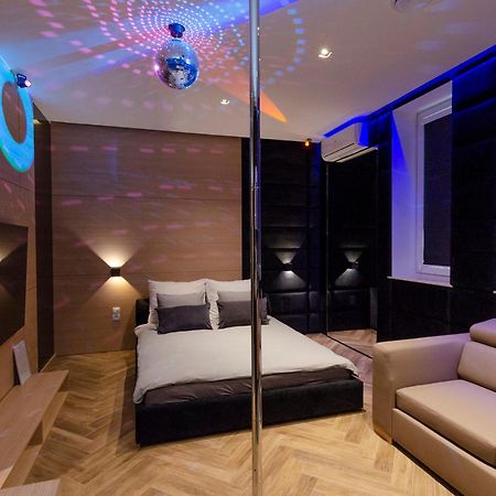 Lupoapartments Z Jacuzzi Pole Dance Leczycka 29 Klimatyzacja Parking Dostep Na Kod Lodz  Exterior photo