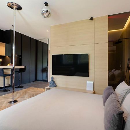 Lupoapartments Z Jacuzzi Pole Dance Leczycka 29 Klimatyzacja Parking Dostep Na Kod Lodz  Exterior photo