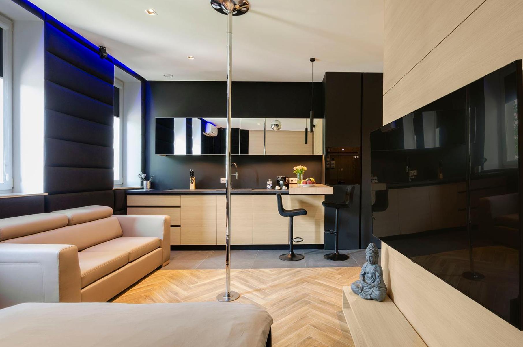 Lupoapartments Z Jacuzzi Pole Dance Leczycka 29 Klimatyzacja Parking Dostep Na Kod Lodz  Room photo